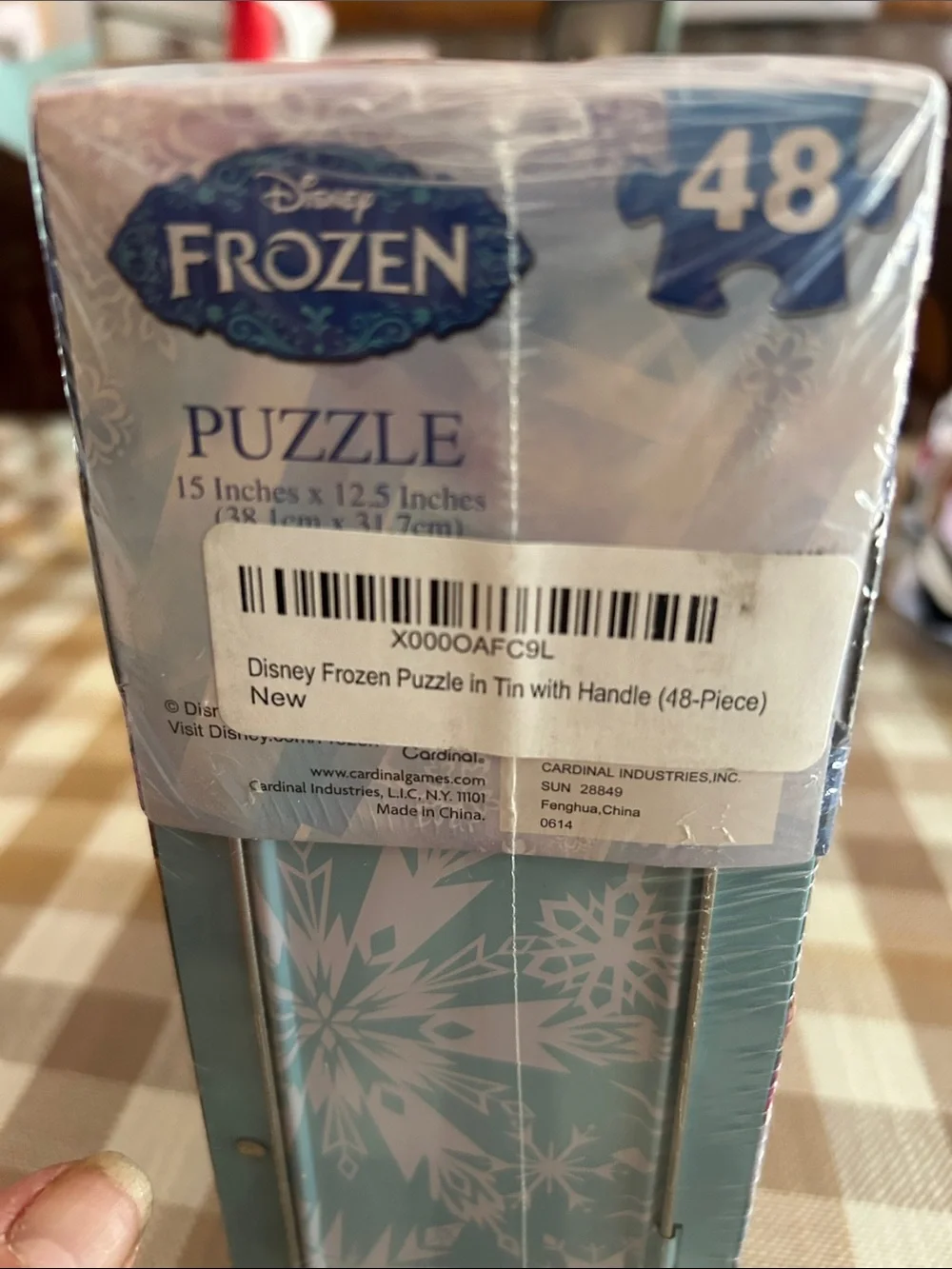 Disney Frozen Tin Puzzle with Anna & Elsa - Pink & Light Blue